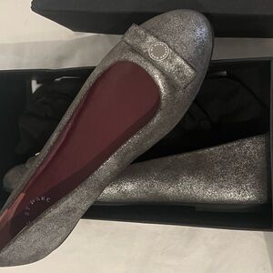 March Jacobs metallic brand new flats